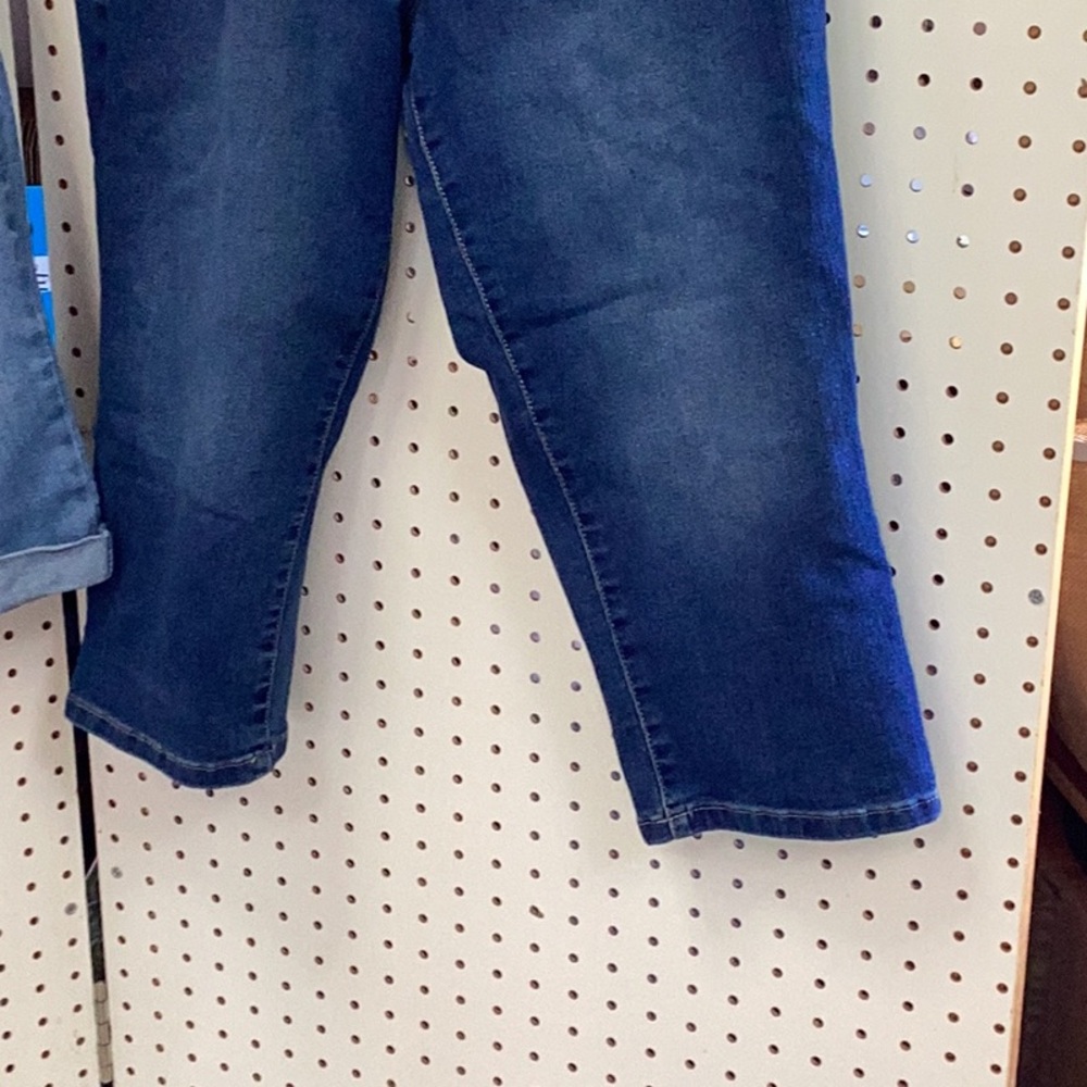 Capri - Picture 5 of 8